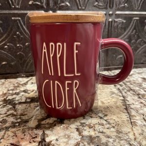 NWT RAE DUNN apple cider mug